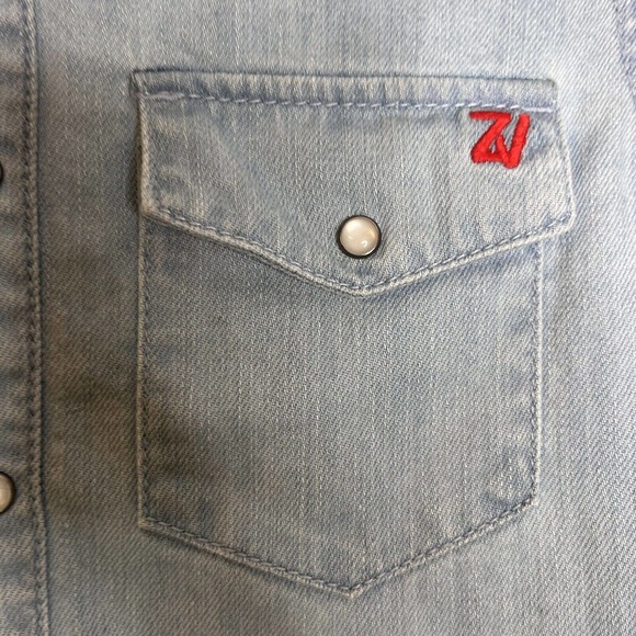 Zadig & Voltaire "Live in Freedom" Photo Print Post Office Jean Snap Front Shirt - Picture 4 of 6